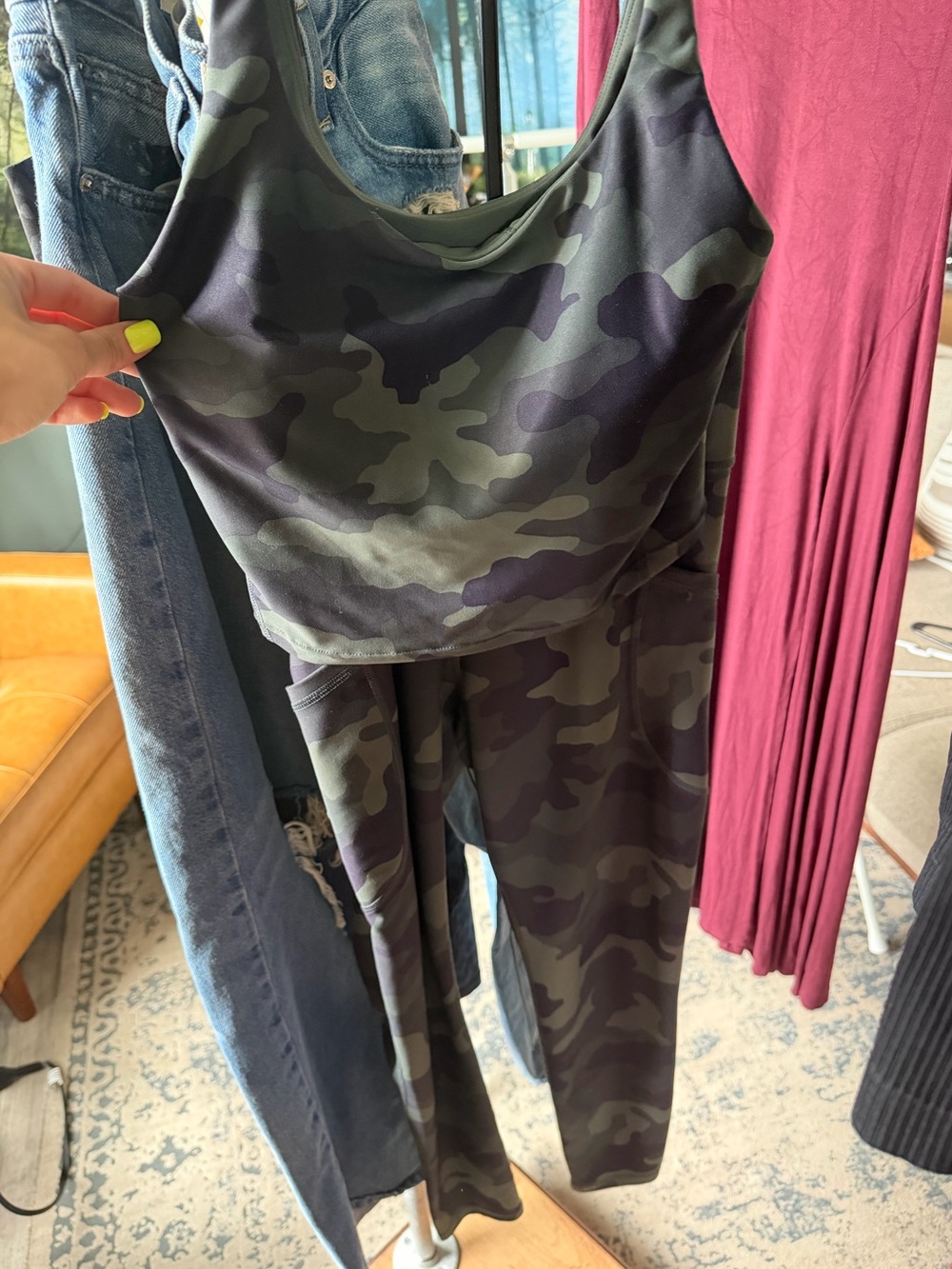Old Navy Active PowerSoft Light Support Sports Bra and leggings